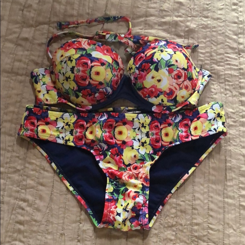Forever 21 bikini size Medium